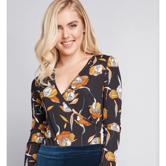 Modcloth by Companñia Fantastica Floral Bodysuit - Picture 8 of 9